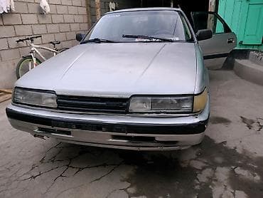 Mazda 626: 1988 г., 2 л, Кол менен иштөөчү, Бензин, Хетчбек — 3