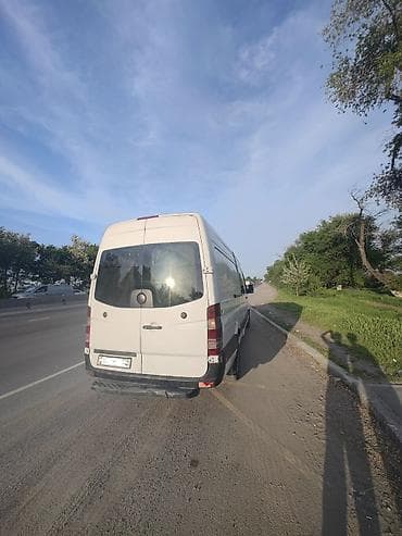 sprinter коротыш: Легкий грузовик, Mercedes-Benz, Стандарт — 3