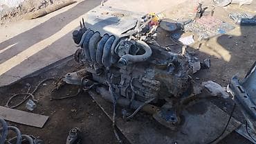 Бензиновый мотор Honda 2003 г., 2 л