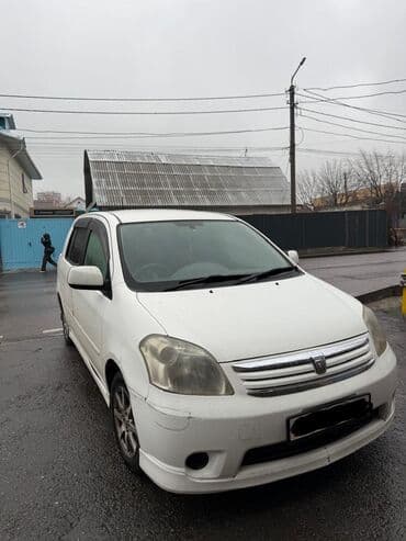 Toyota Raum: 2004 г., 1.5 л, Автомат, Бензин, Минивэн