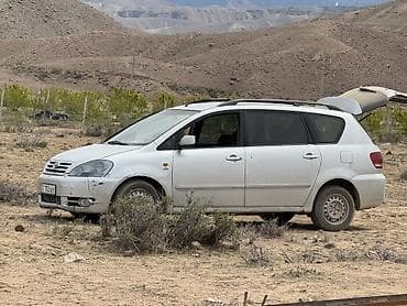 тойота work 2: Toyota Avensis Verso: 2002 г., 2.2 л, Механика, Дизель, Минивэн — 4