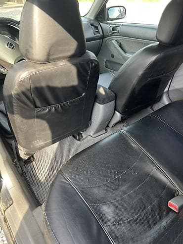 benda 700: Honda Civic: 2005 г., 1.7 л, Автомат, Бензин, Седан — 5