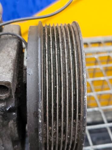 промышленный компрессор: Компрессор Mazda 2005 г., Б/у, Оригинал, Германия — 2