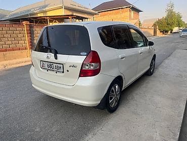 rav4 1995: Honda Fit: 2003 г., 1.3 л, Вариатор, Бензин — 6