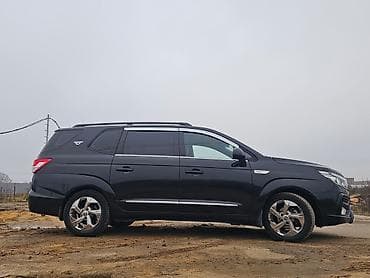 9: Ssangyong Korando Turismo: 2008 г., 2.2 л, Автомат, Дизель, Минивэн — 4