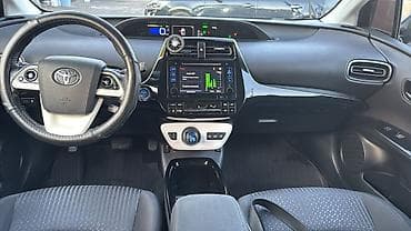 byd e5: Toyota Prius: 2017 г., 1.8 л, Вариатор, Гибрид, Хэтчбэк — 3