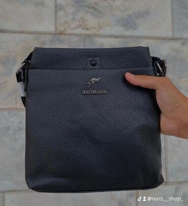 Паркет: Барсетки всего 
Материал кожа — 2