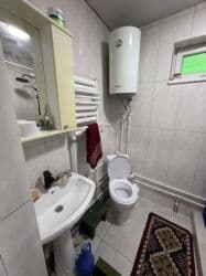 срочно продаю пол дома: Полдома, 50 м², 3 комнаты, Собственник, Косметический ремонт — 10