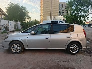 Toyota Opa: 2000 г., 2 л, Автомат, Бензин, Хэтчбэк