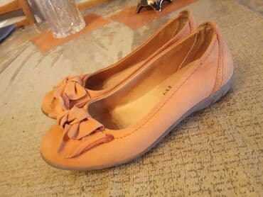 Атайын кийим: Слиперы замшевые б/у. Почти новые. Обувь из Европы. Цена договорная,36 — 1