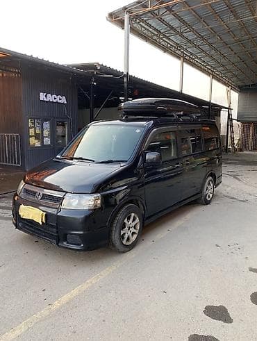 Honda Stepwgn: 2004 г., 2.4 л, Автомат, Газ, Минивэн