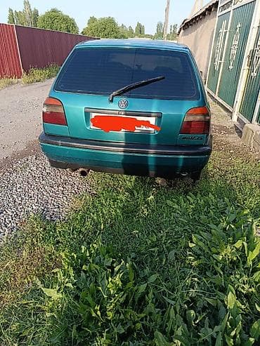 Транспорт: Volkswagen Golf: 1993 г., 1.8 л, Механика, Бензин, Хэтчбэк — 2