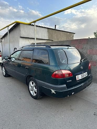 авенсис продаю: Toyota Avensis: 2001 г., Механика, Бензин, Универсал — 2