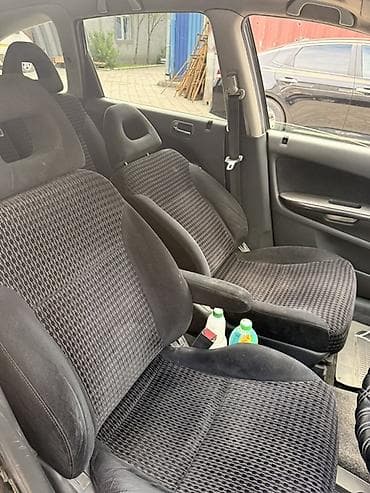 honda insight: Honda Stream: 2003 г., 1.7 л, Автомат, Бензин, Минивэн — 9