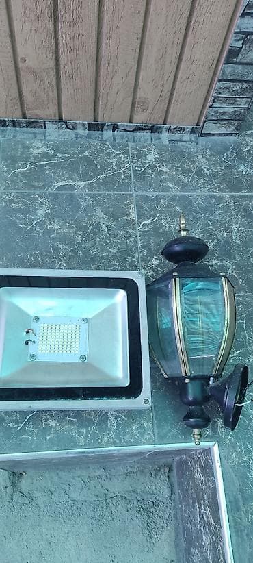 точу: Встраиваемые потолочные светильники и уличный свет Комплект — 4