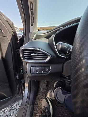 купить хюндай сантафе: Hyundai Santa Fe: 2019 г., 2 л, Автомат, Бензин, Кроссовер — 6