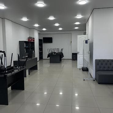 сааб строй: Продажа офисов 70 м², С ремонтом, Многоэтажное здание, 1 этаж — 3