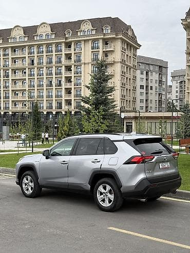 ram trx: Toyota RAV4: 2020 г., 2.5 л, Автомат, Гибрид — 4