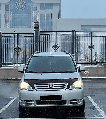 на версо: Toyota Avensis Verso: 2003 г., 2 л, Ручные, Бензин, Минивэн — 1