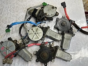 sp 4: Subaru SG.5 Crost sport XT 
Стеклоподъемник — 1