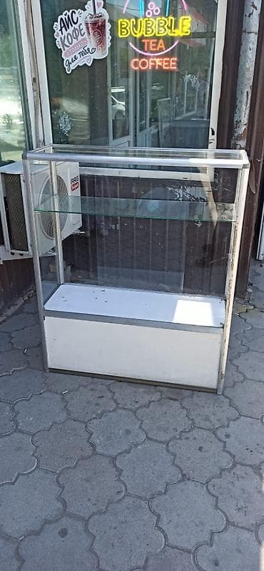 Продаю витрину.
Высота 120 см
Ширина 1 м
Глубина 35см