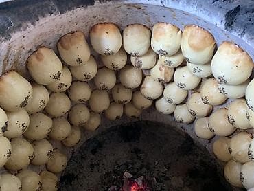 мясо яка: Тандирные лепёшки (самса/булочки) из тандыра - Выпечка готовится в — 2
