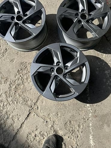 листы для варот: Литые Диски R 16 Kia, Комплект, отверстий - 4, Б/у — 2