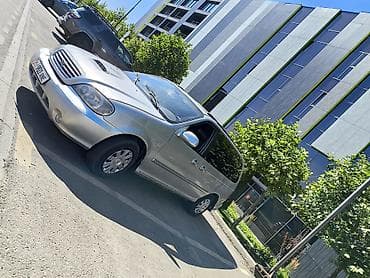 полик карнивал: Kia Carnival: 2005 г., 2.9 л, Механика, Дизель, Минивэн — 9