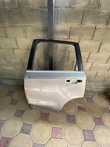 форестер 2000: Задняя левая Subaru, Б/у, Оригинал — 1