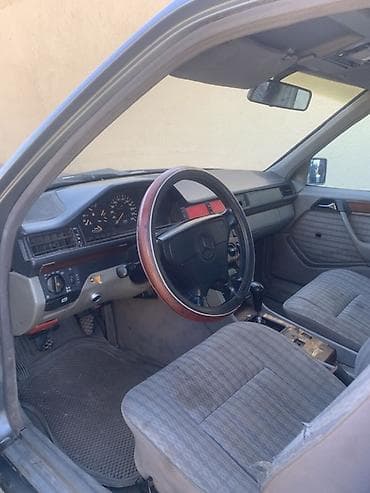 Mercedes-Benz W124: 1992 г., 3 л, Автомат, Седан — 3