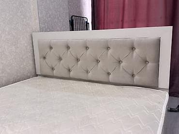обито: Двуспальная кровать, Б/у, С матрасом, длина - 200 см — 3
