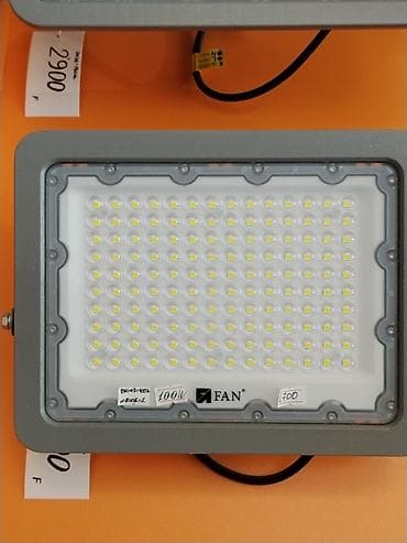 Светодиодный прожектор FAN, 100 Вт. - Тип: LED-прожектор с матрицей — 1