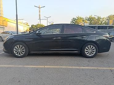фильтер: Hyundai Sonata: 2018 г., 2 л, Автомат, Гибрид, Седан — 7