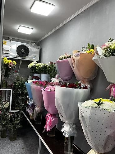 Манаса Сдается готовый цветочный бизнес Площадь: 18м2 Полностью