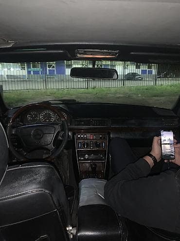 топливный бак на мерс 124: Mercedes-Benz W124: 1994 г., 3.2 л, Автомат, Газ — 6