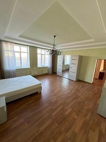 Недвижимость: 350 м², 4 комнаты, Парковка — 6