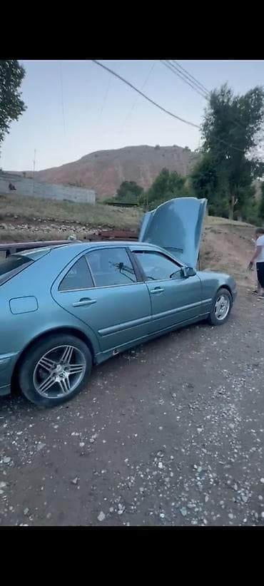 Mercedes-Benz E-Class: 2001 г., 2.8 л, Автомат, Бензин, Седан — 3