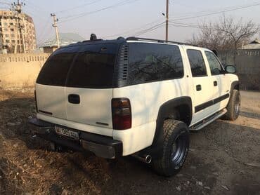 бампер малибу 2: Chevrolet Suburban: 2000 г., 6 л, Автомат, Гибрид, Внедорожник — 4