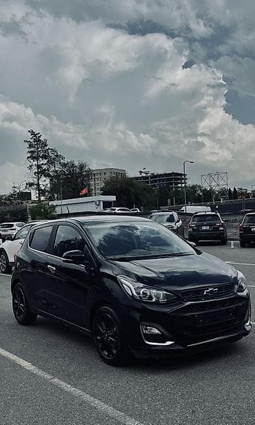 Продажа авто: Chevrolet Spark: 2018 г., 0.9 л, Автомат, Бензин, Хэтчбэк — 2