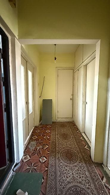 запад: 2 комнаты, 50 м², 105 серия, 4 этаж — 3