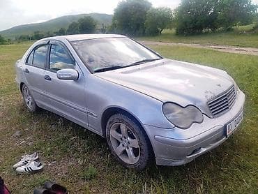 Mercedes-Benz C-Class: 2001 г., 2 л, Автомат, Газ, Седан — 2
