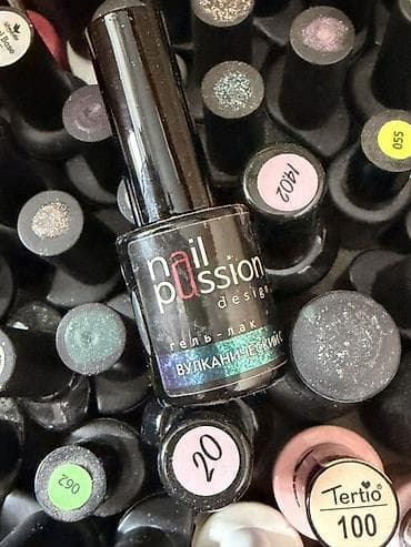 Оборудование для салонов красоты: Большой набор материалов для маникюра (гелевые лаки и базы) — 8