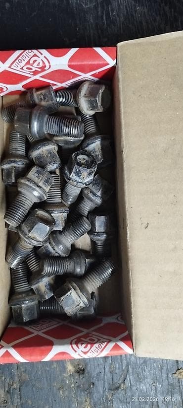 Болты, M12, 20 мм, Класс прочности 10.9, Б/у