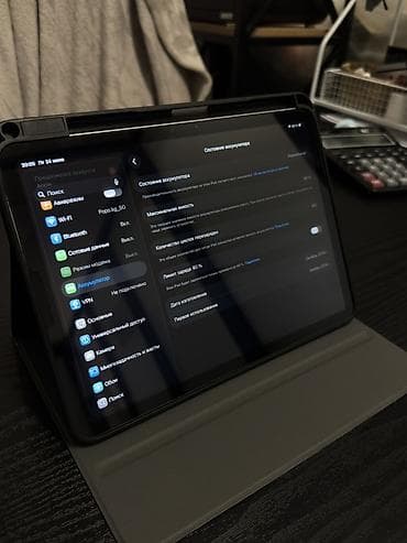 Планшеты: Планшет, Apple, память 256 ГБ, 10" - 11", Wi-Fi, Б/у, Классический цвет - Серебристый — 3