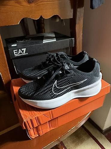 кроссовки для детей: Кроссовки Nike, артикул FD - Размер: EU 41 (US 8 / UK 7 / см 26; BR — 1