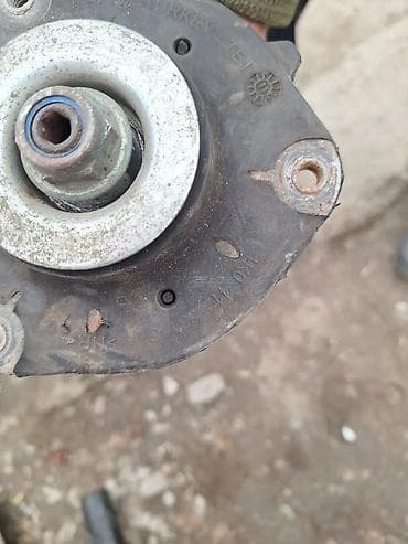 mini jack: Опорная подушка амортизатора Audi Аналог — 5