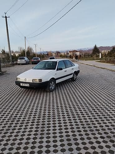 kia joice: Volkswagen Passat: 1991 г., 1.8 л, Механика, Бензин, Седан — 2