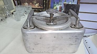 Пищевая емкость(судок)СССР, литров на 6, можно для хранения к примеру