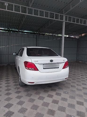 prius plus: BYD E5: 2017 г., Автомат, Электромобиль, Седан — 4