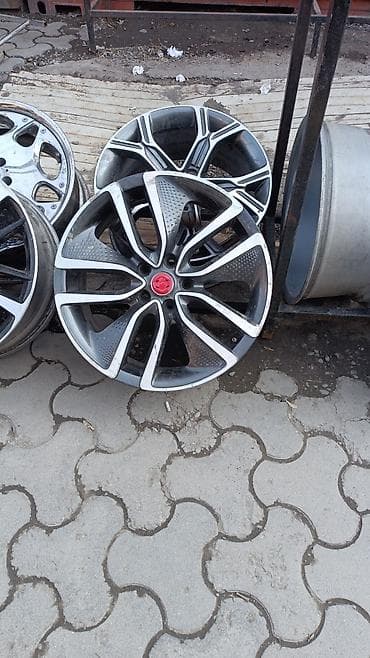меняю диска: Диски R 18 AMG, Комплект, отверстий - 5, Новый — 6